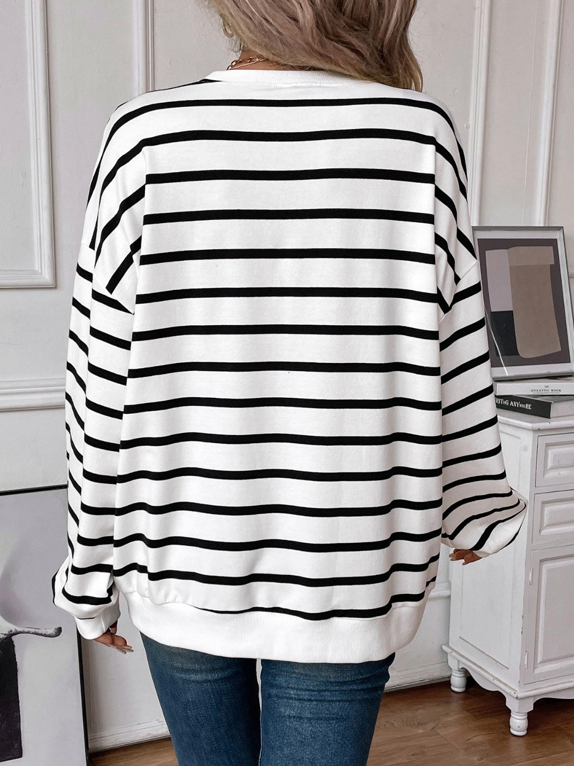 Striped Round Neck Long Sleeve Sweatshirt