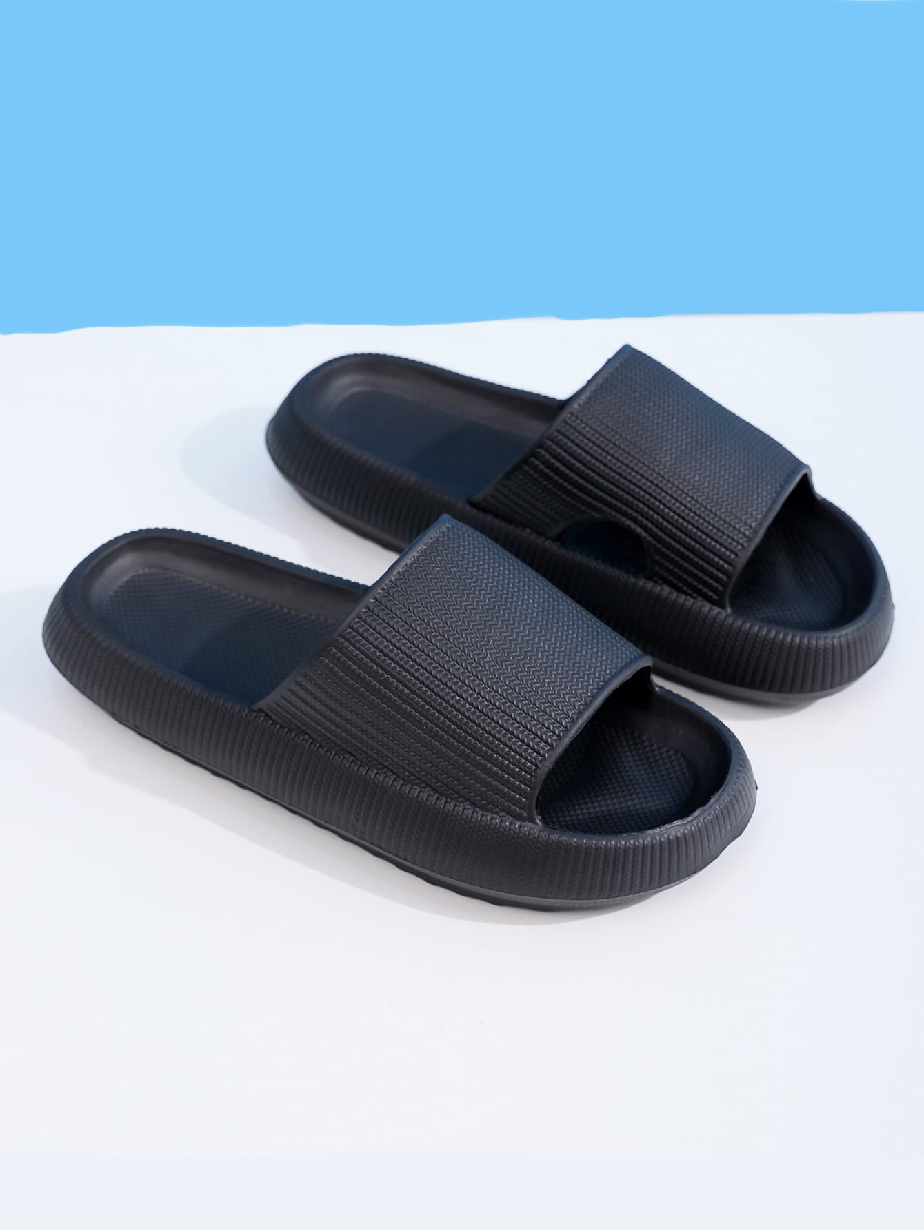 Men's INDOOR Casual Flat Slipper Sandals for Indoor Bathing & Home Use Assorted Colors 💜