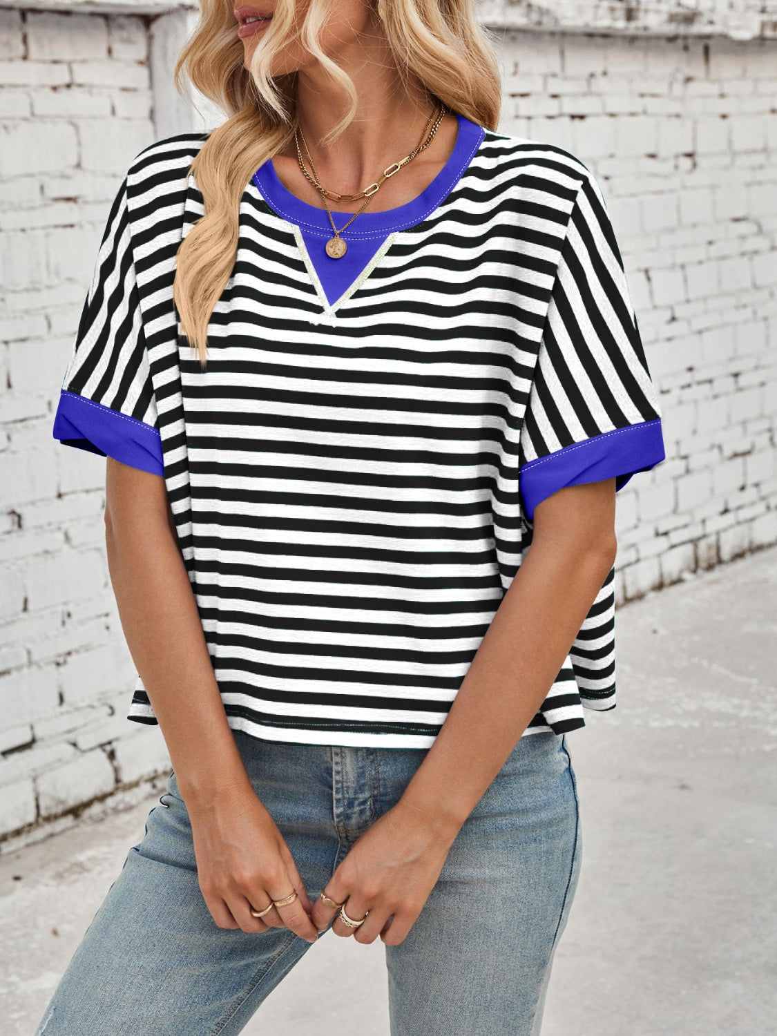 Lovelet Striped Round Neck Short Sleeve T-Shirt