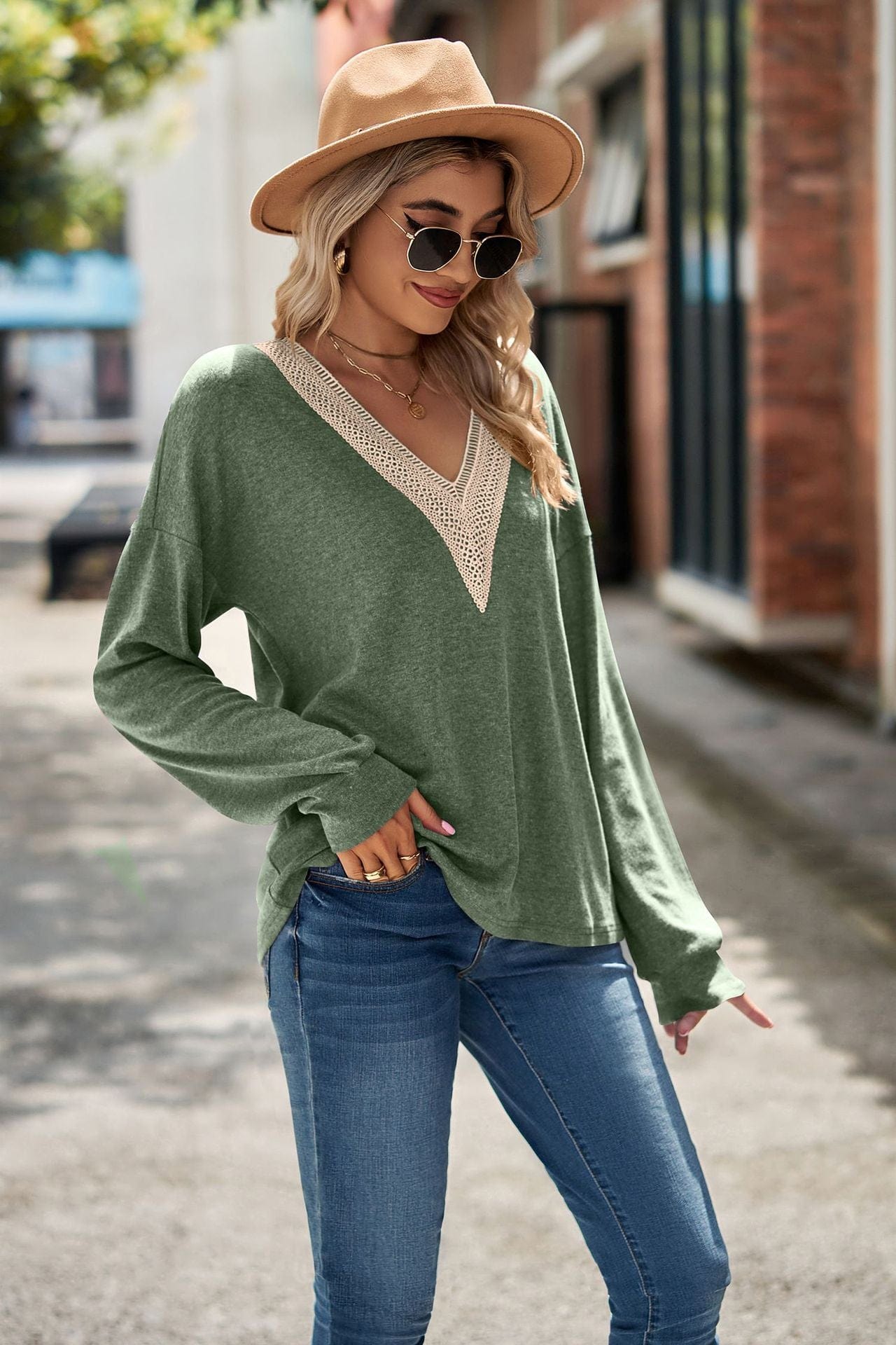 Contrast Trim V-Neck Dropped Shoulder Top