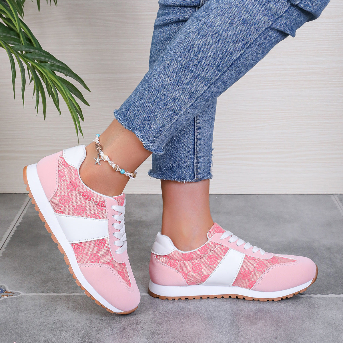 Contrast Round Toe Flat Sneakers