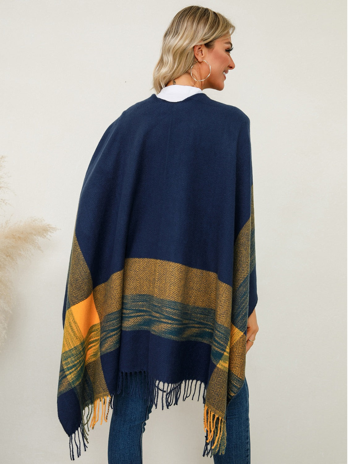 Fringe Contrast Plaid Poncho