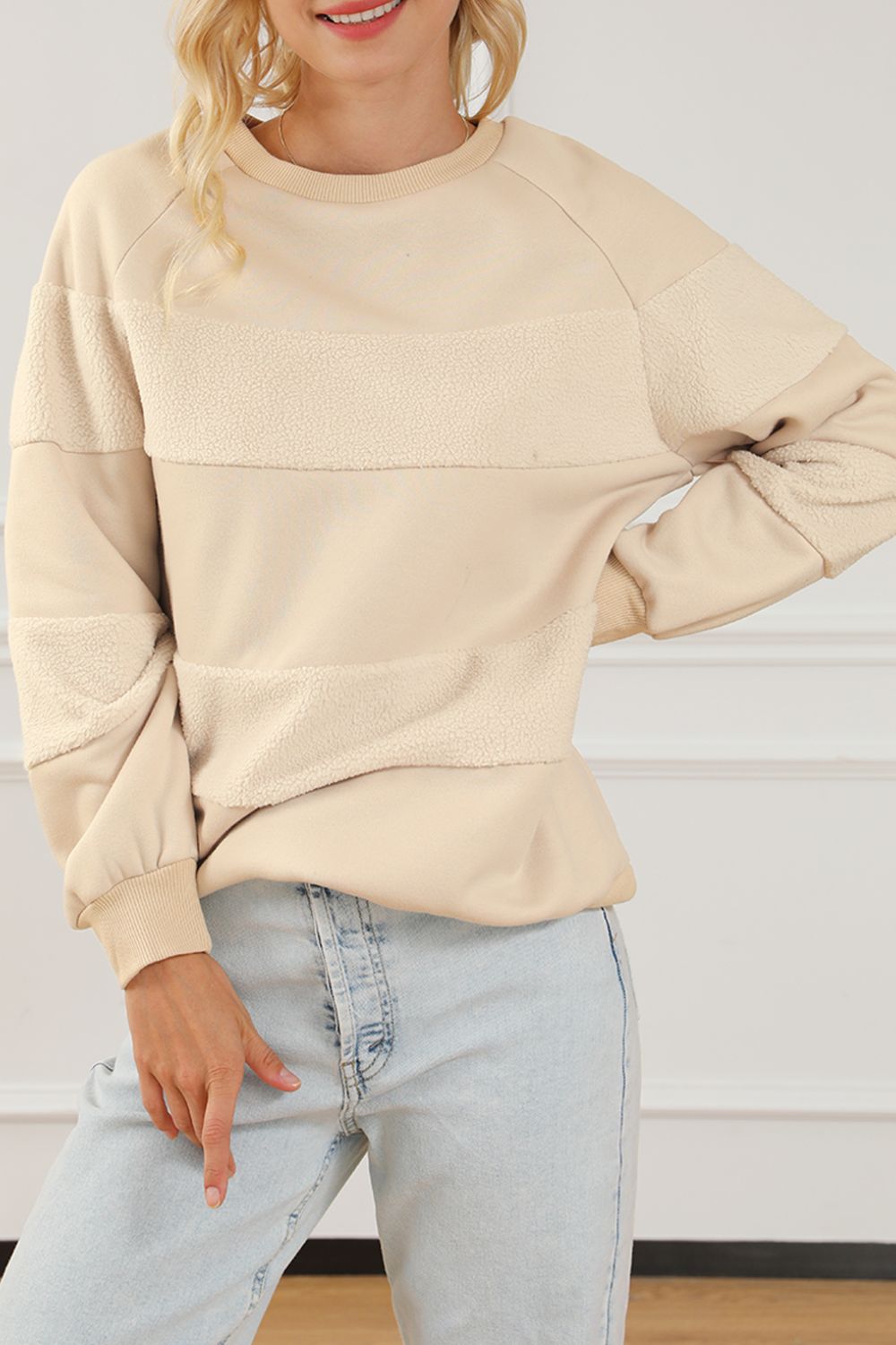 Round Neck Raglan Sleeve Sweatshirt