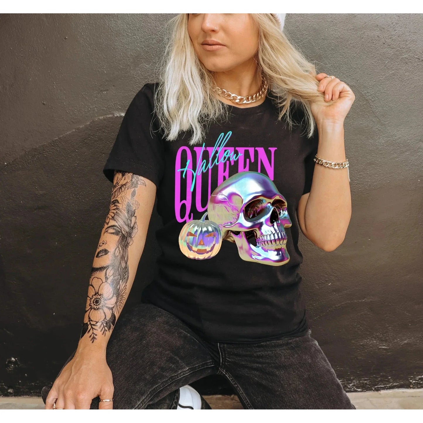 Full Size Hallow Queen GRAPHIC TEE