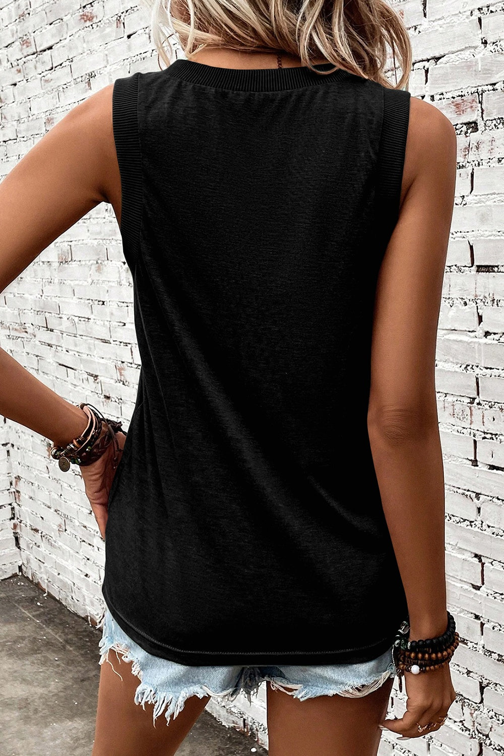 Savannah V-Neck Wide Strap Tank