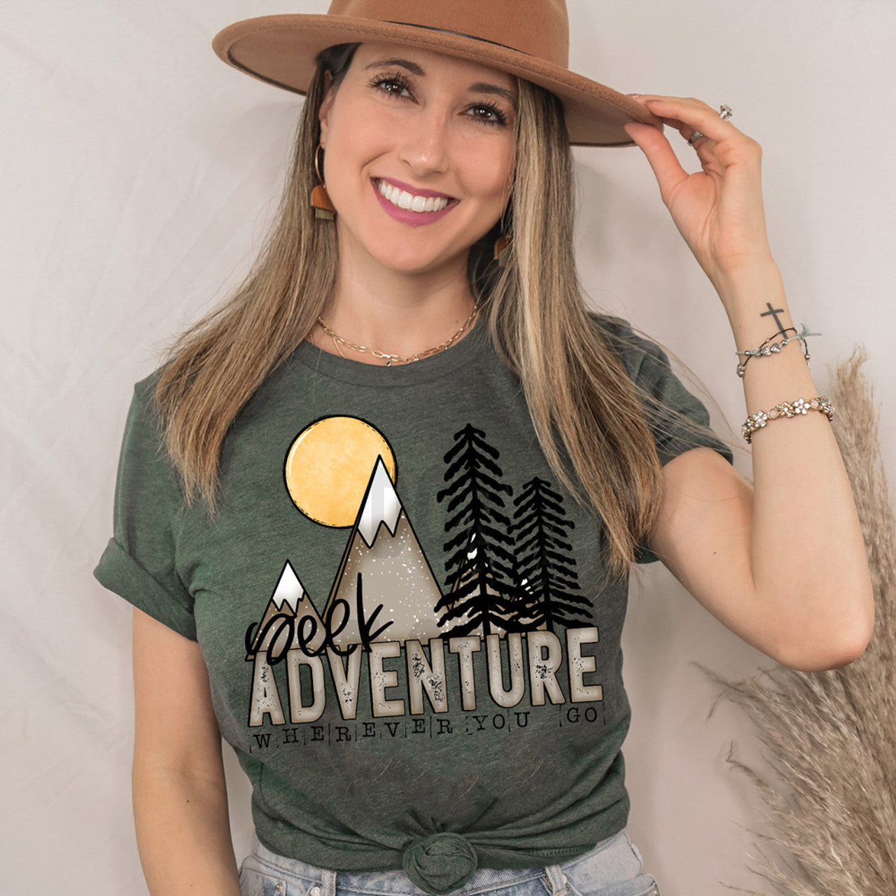 Full Size Seek Adventure Wherever You Go GRAPHIC TEE