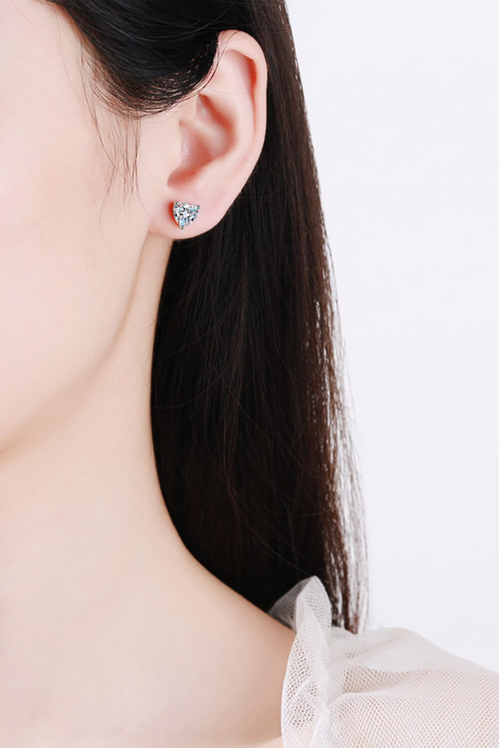 Women's 2 Carat Moissanite Heart-Shaped Stud Earrings