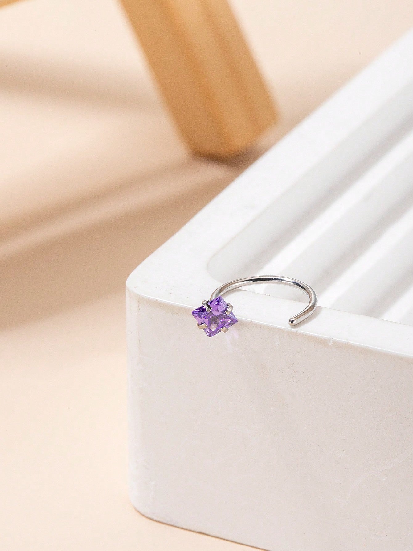 Silver Rhinestone Charming & Exquisite Square Shaped Stainless Steel Pierced Nose Ring 🔥