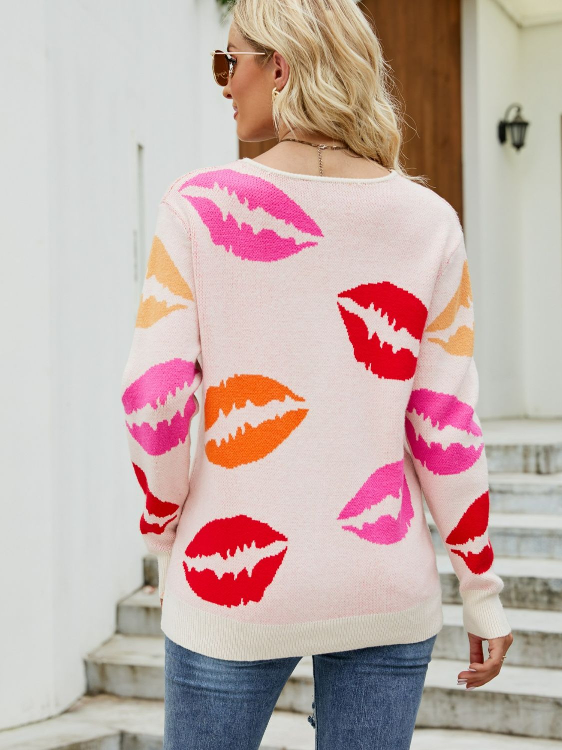Lovin' It Lip Print V-Neck Knit Pink Top 🦋