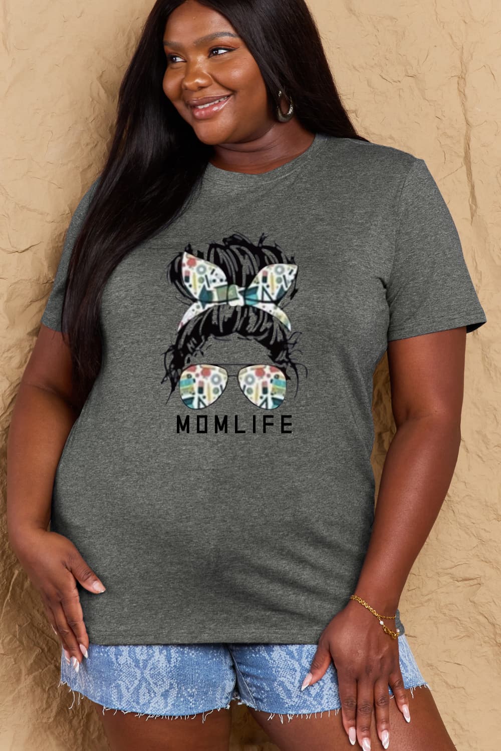 Malibu Dreams Simply Love Full Size MOM LIFE Graphic Cotton Tee