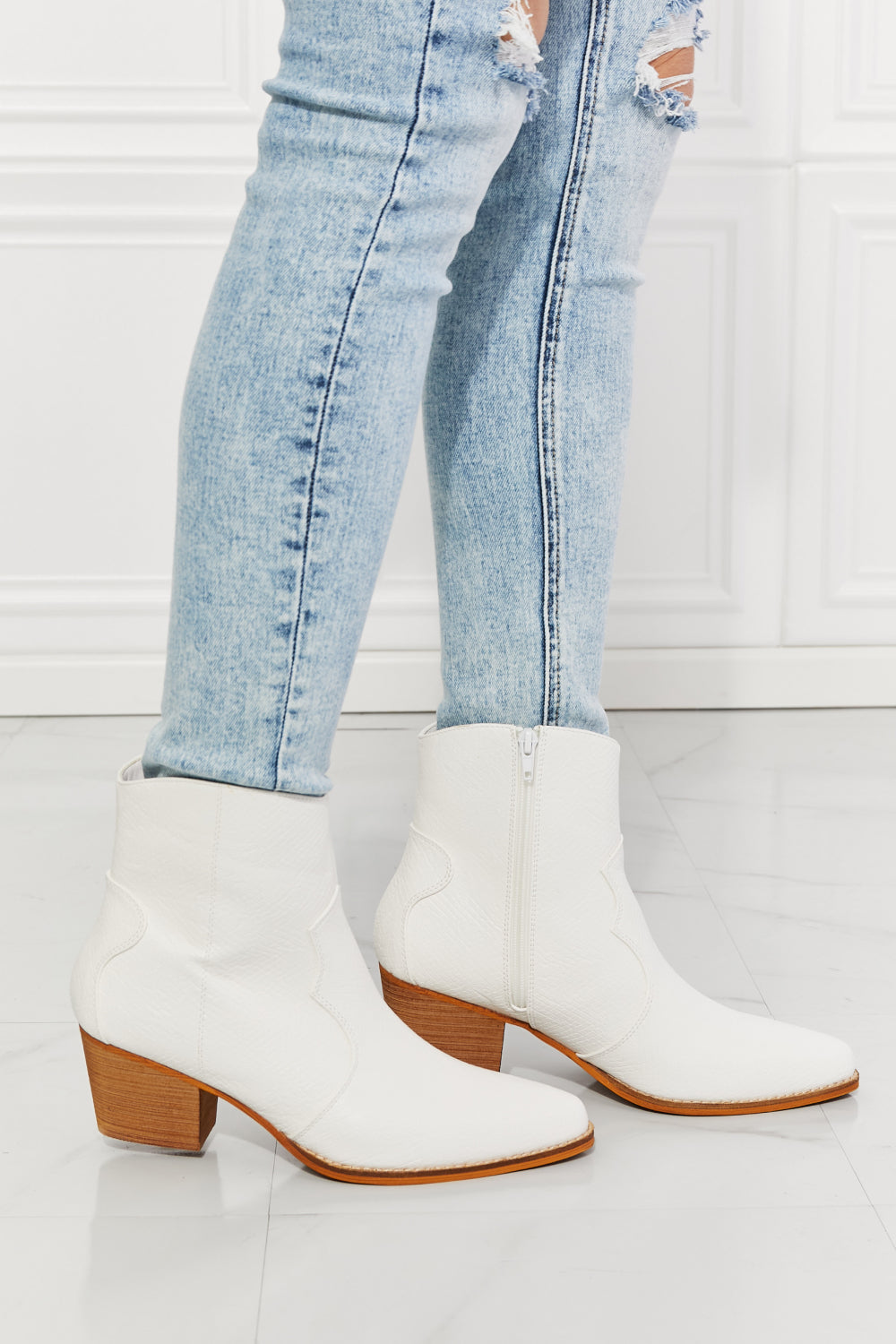 Women's MMShoes Water tower Town Faux Leather Western Ankle Boots in White