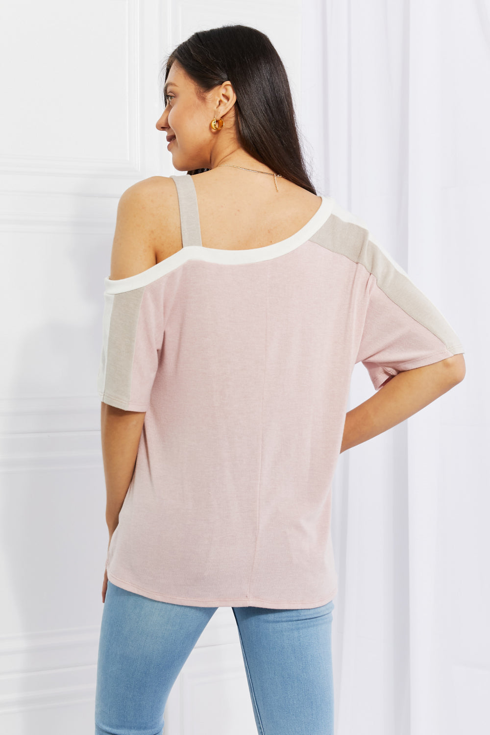Women's Andree by Unit Full Size Something Simple Cold Shoulder Tee