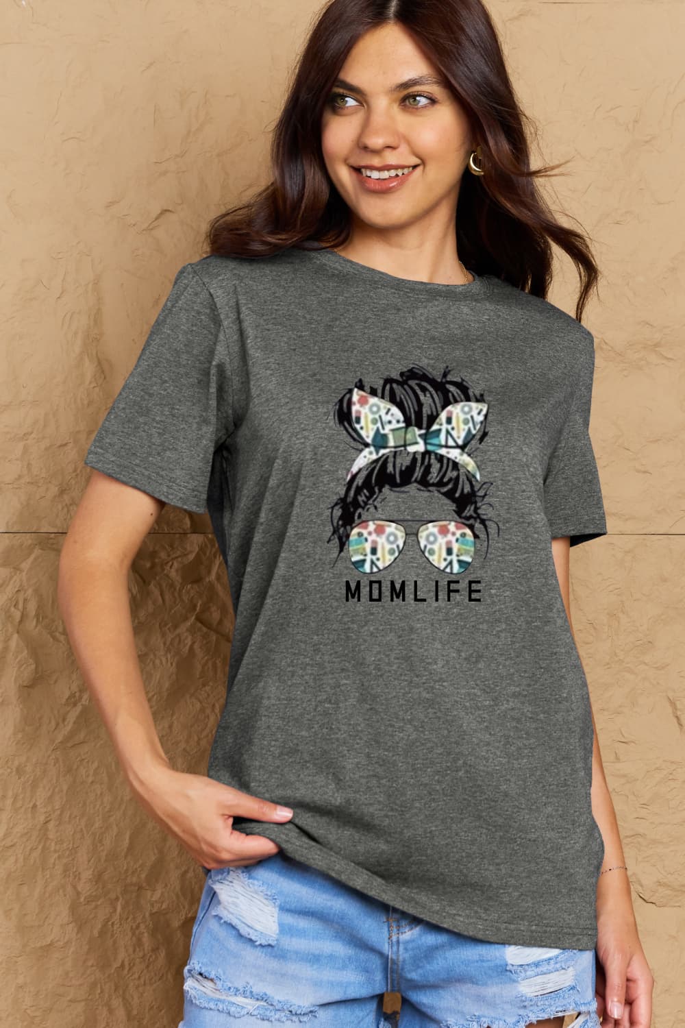 Malibu Dreams Simply Love Full Size MOM LIFE Graphic Cotton Tee