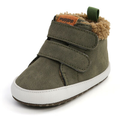 LITTLE KIDS Fuzzy Velcro Kid Sneakers SZ 4C-6C