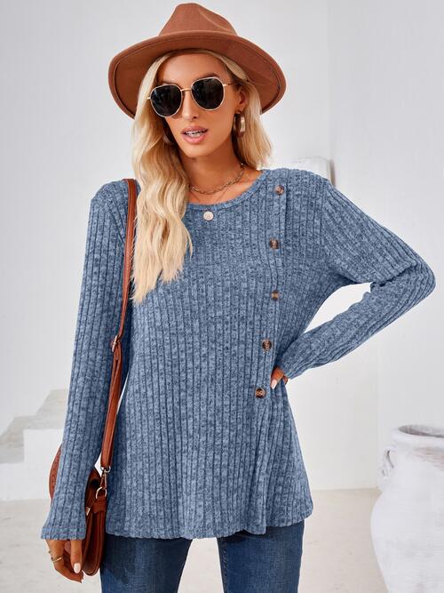 Hannah Mea Ribbed Buttoned Round Neck Slit T-Shirt