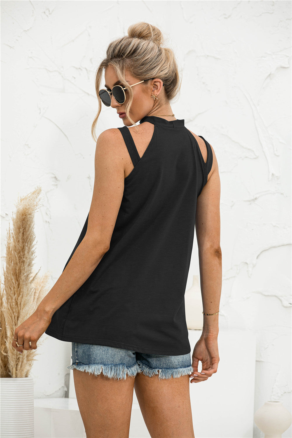 Women's Cutout Mock Neck Tank