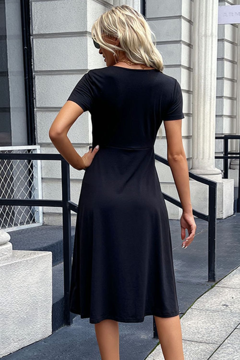 Casual Buttoned Short Sleeve Slit Midi Dress in Solid Black