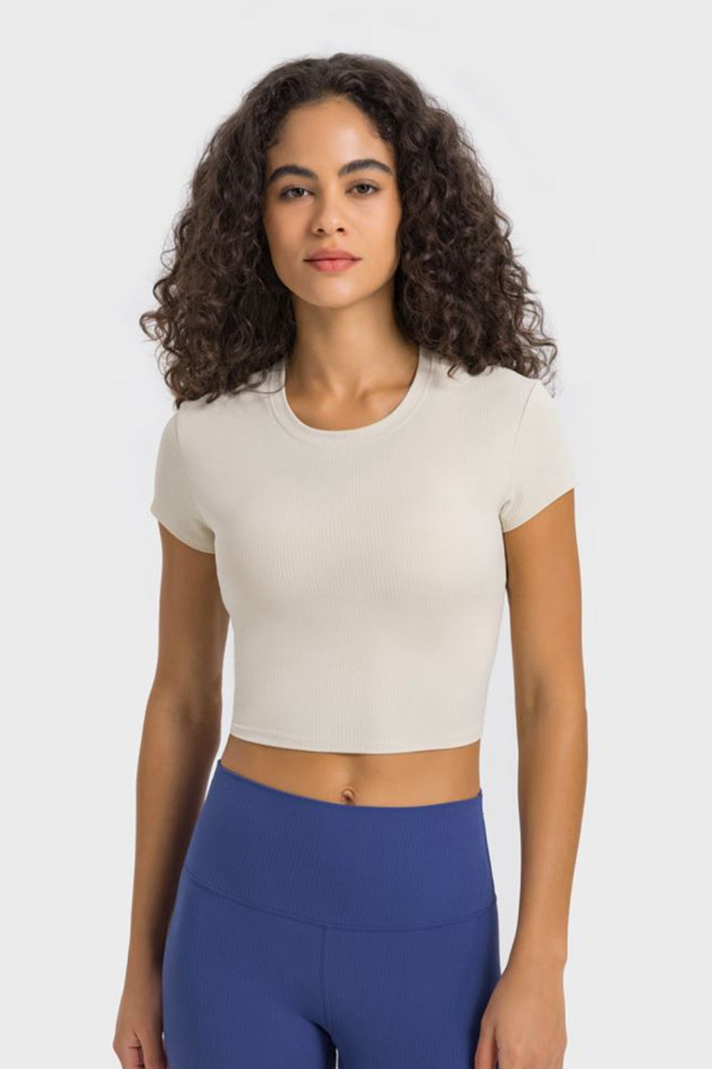 Women's Round Neck Short Sleeve Cropped Sports T-Shirt