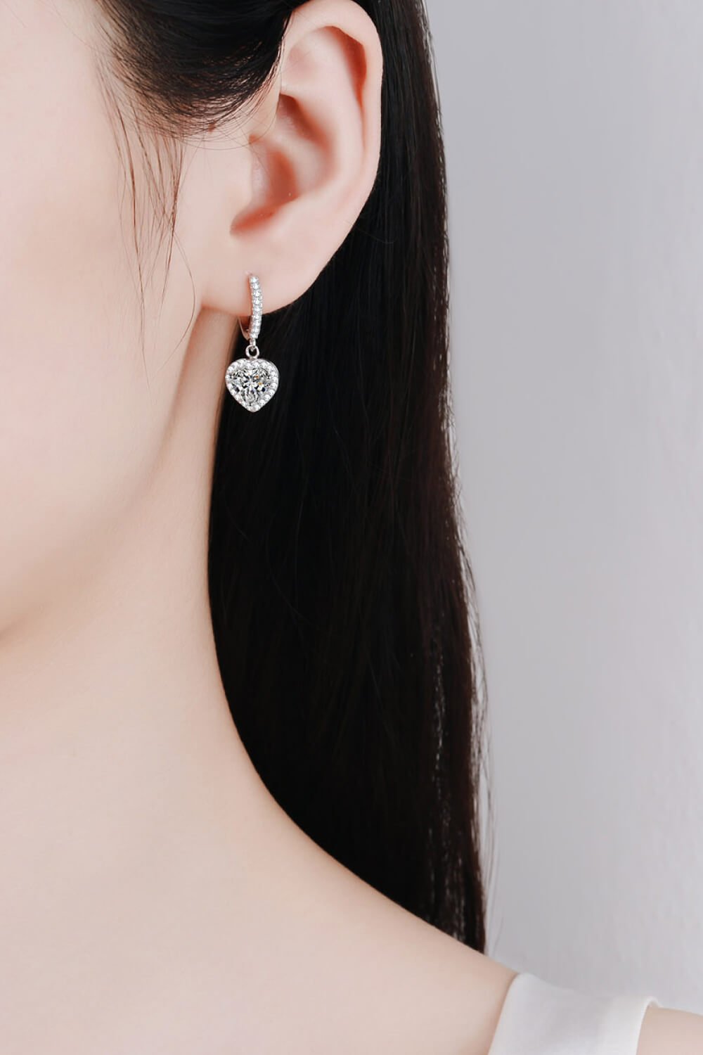 2 Carat Moissanite Women's Heart-Shaped Drop Earrings