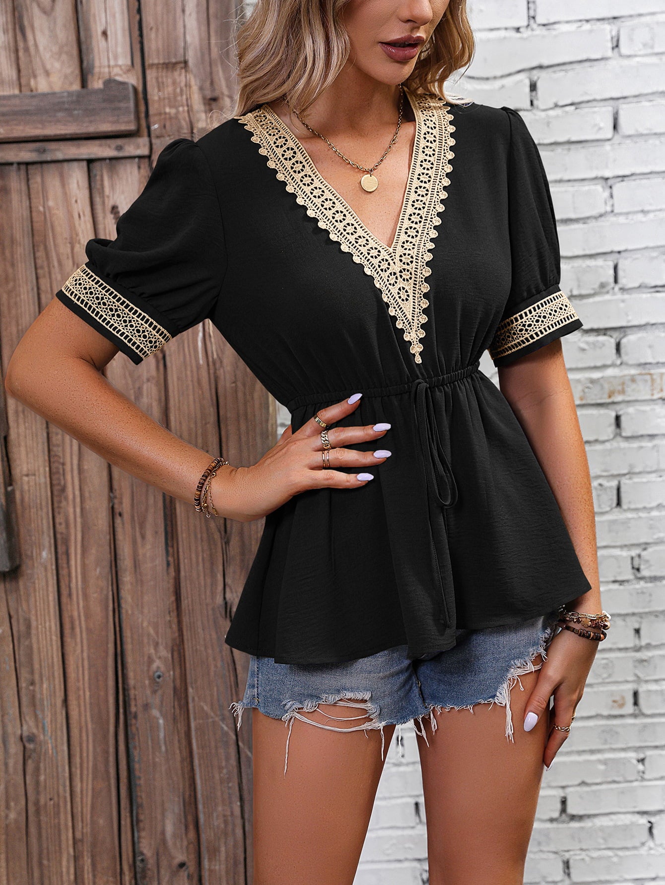 Women's Contrast V-Neck Babydoll Top