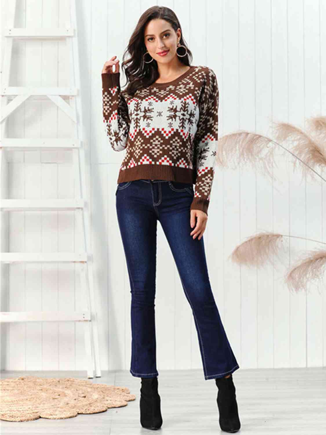 Women's Christmas Snowflake Pattern Round Neck Sweater