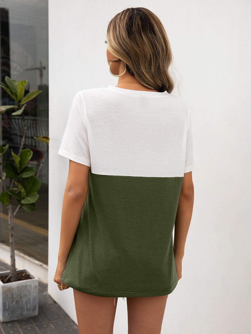 Women's Bryony Color Block V-Neck Short Sleeve Tee