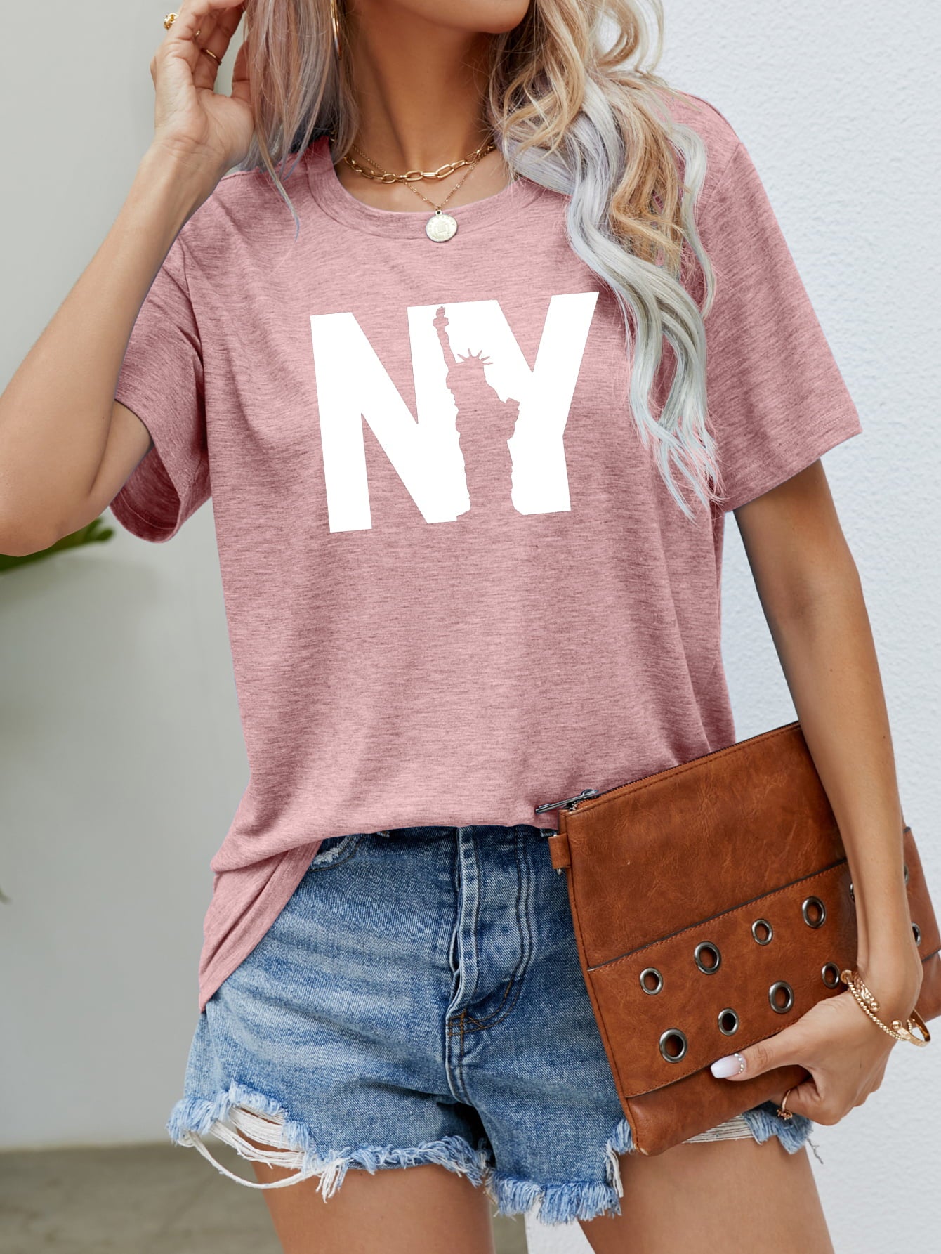 Malibu Dreams NY the Statue of Liberty Graphic Tee