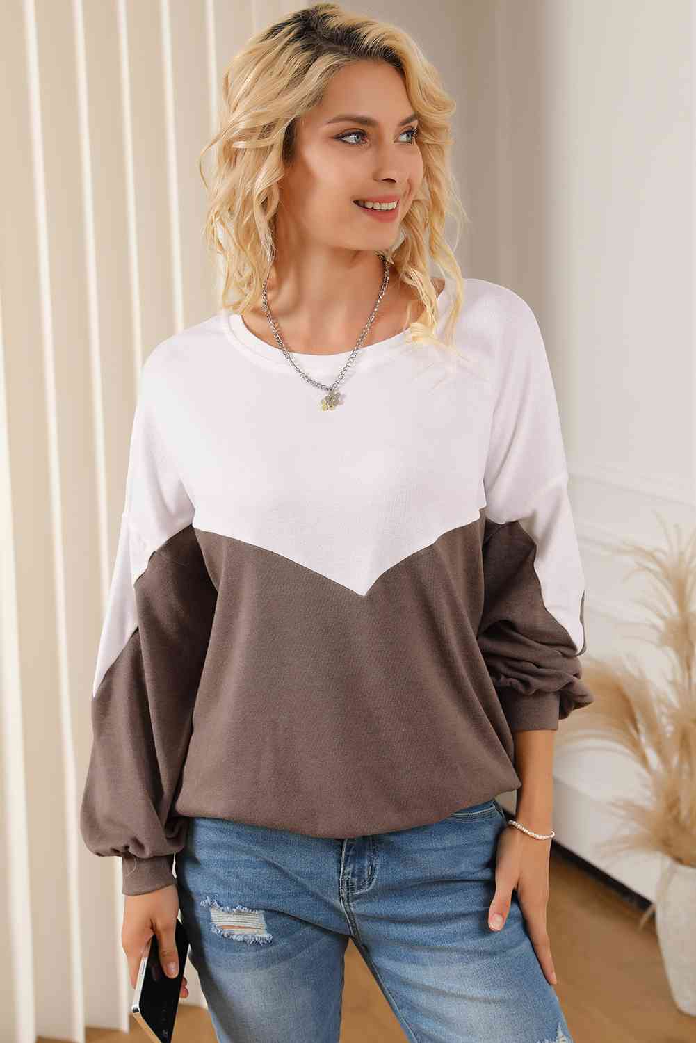 Contrast Round Neck Lantern Sleeve Sweatshirt