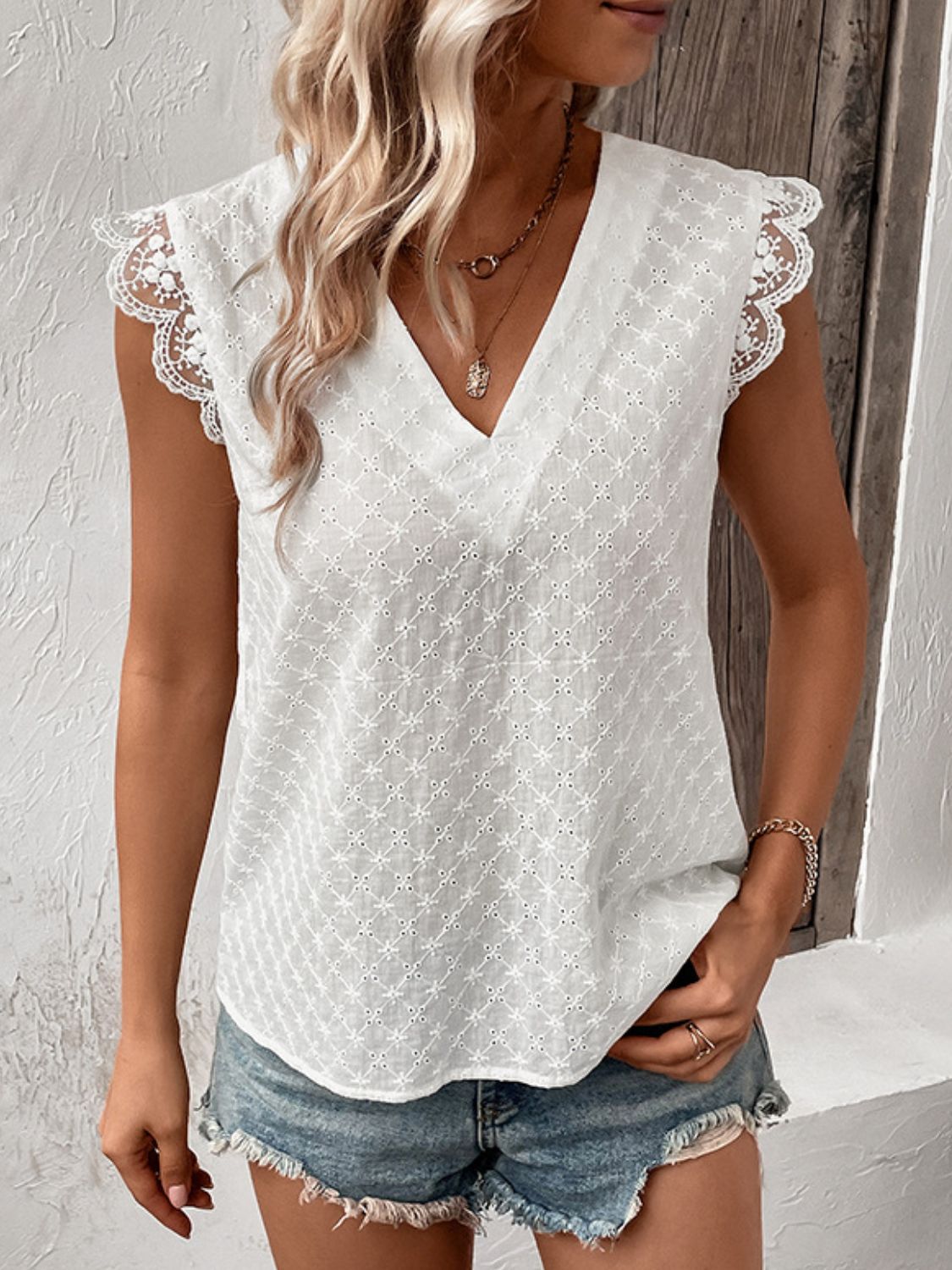 Women's V-Neck Cap Sleeve Spliced Lace Top