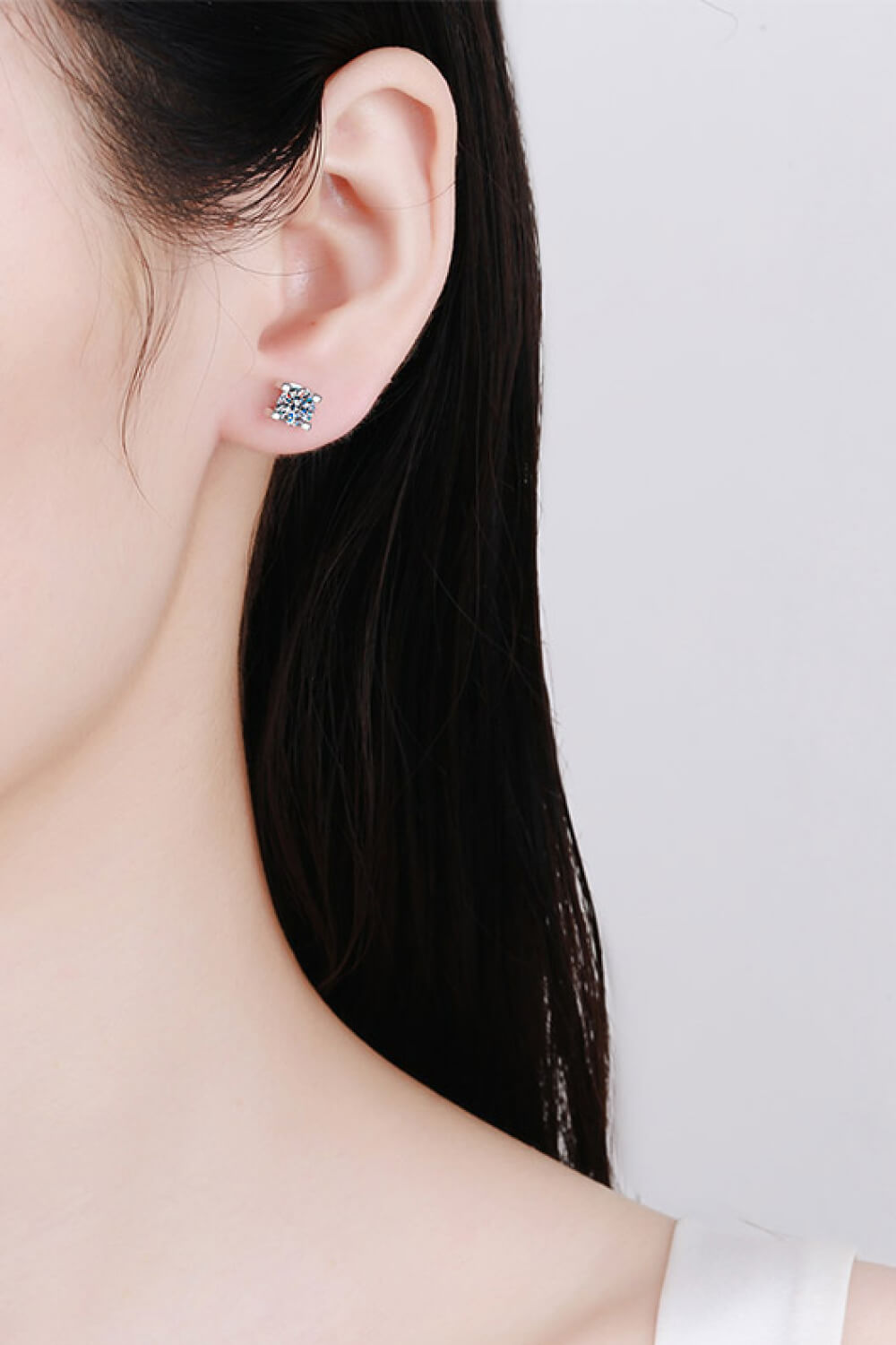 Women's Limitless Love 1 Carat Moissanite Stud Earrings