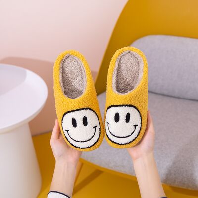 Melody Smiley Face Yellow White Slippers