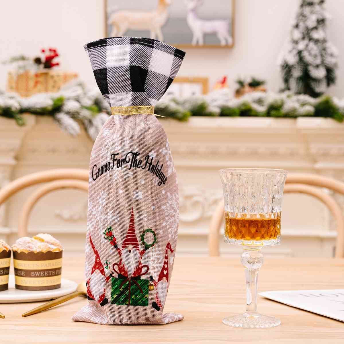 2-Piece Gnome Themed Christmas Plaid Wine Bottle Covers
