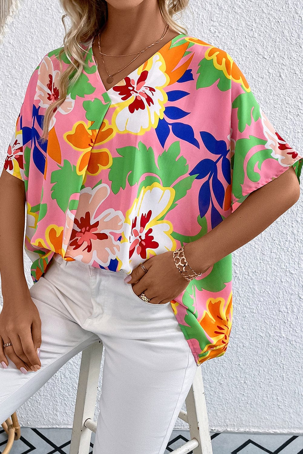 LEXXXY Floral Print V-Neck Short Raglan Sleeve Blouse