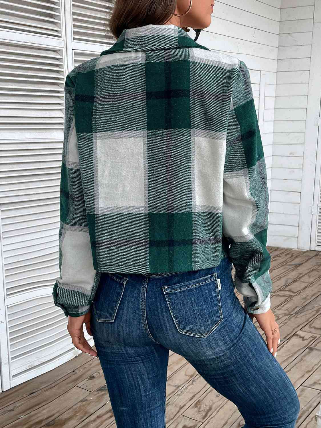 Green Plaid Collared Neck Button Up Long Sleeve Jacket