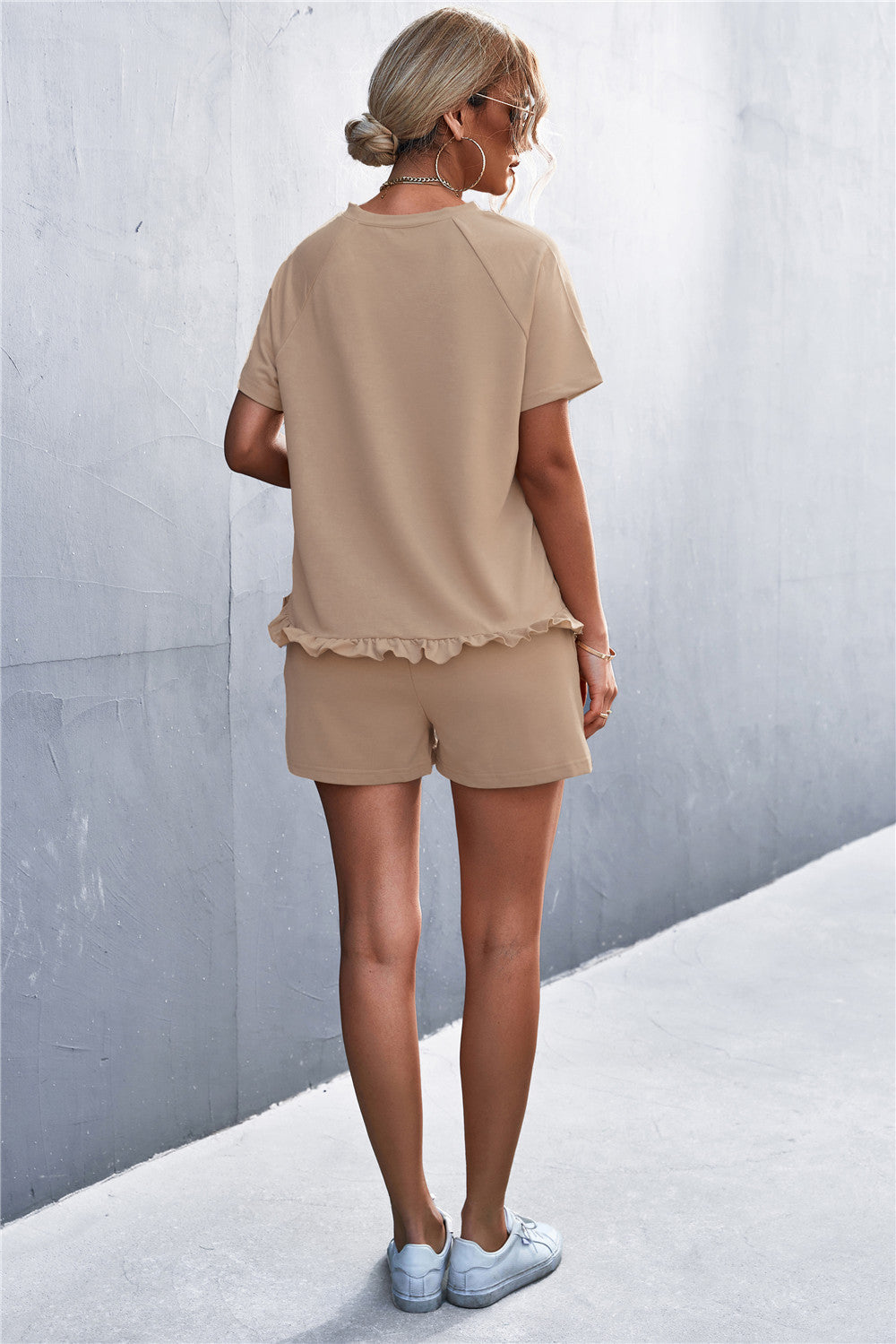 Women's Raglan Sleeve Ruffle Hem Top and Shorts Set with Pockets