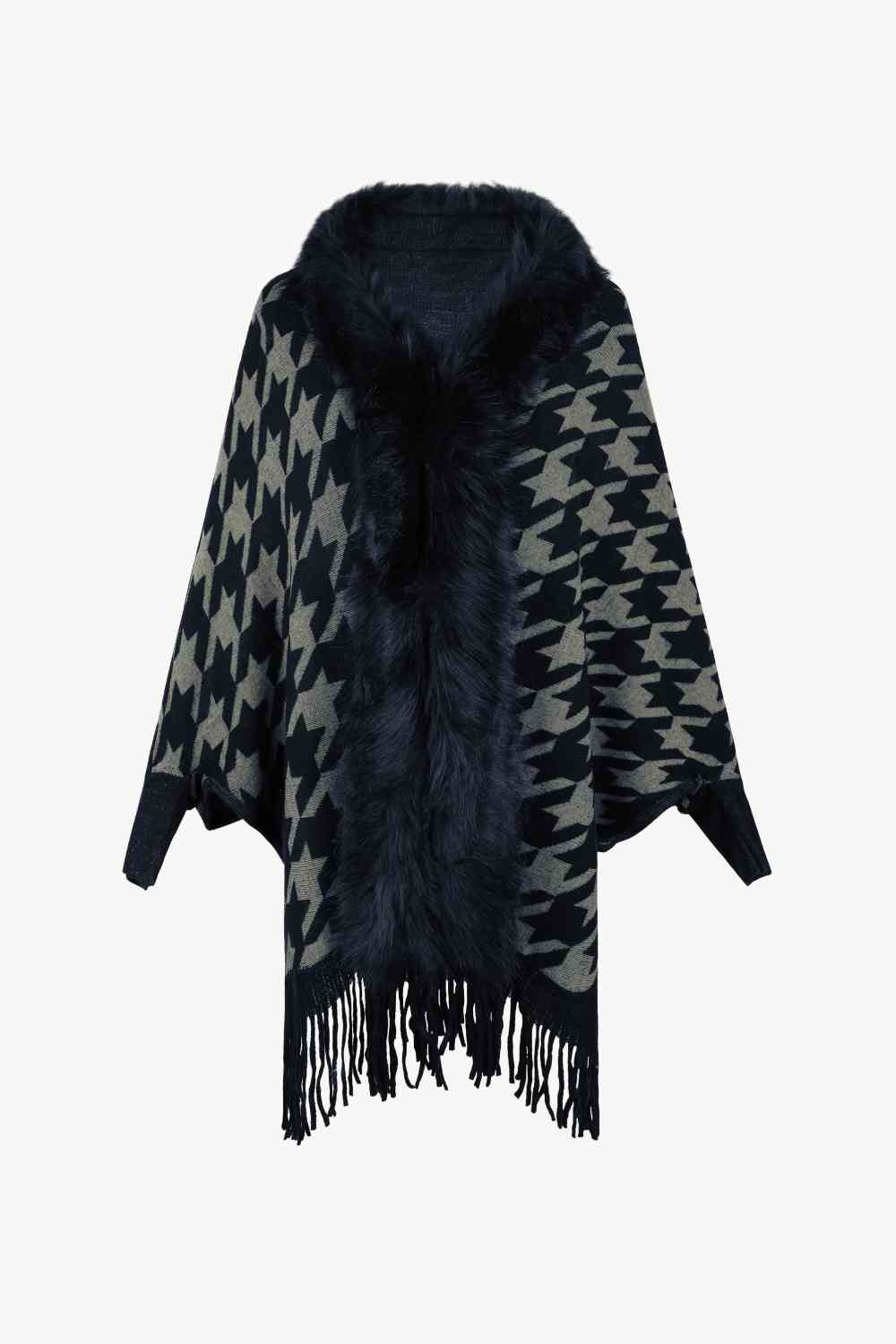 So Defined One Size Houndstooth Fringe Hem Poncho