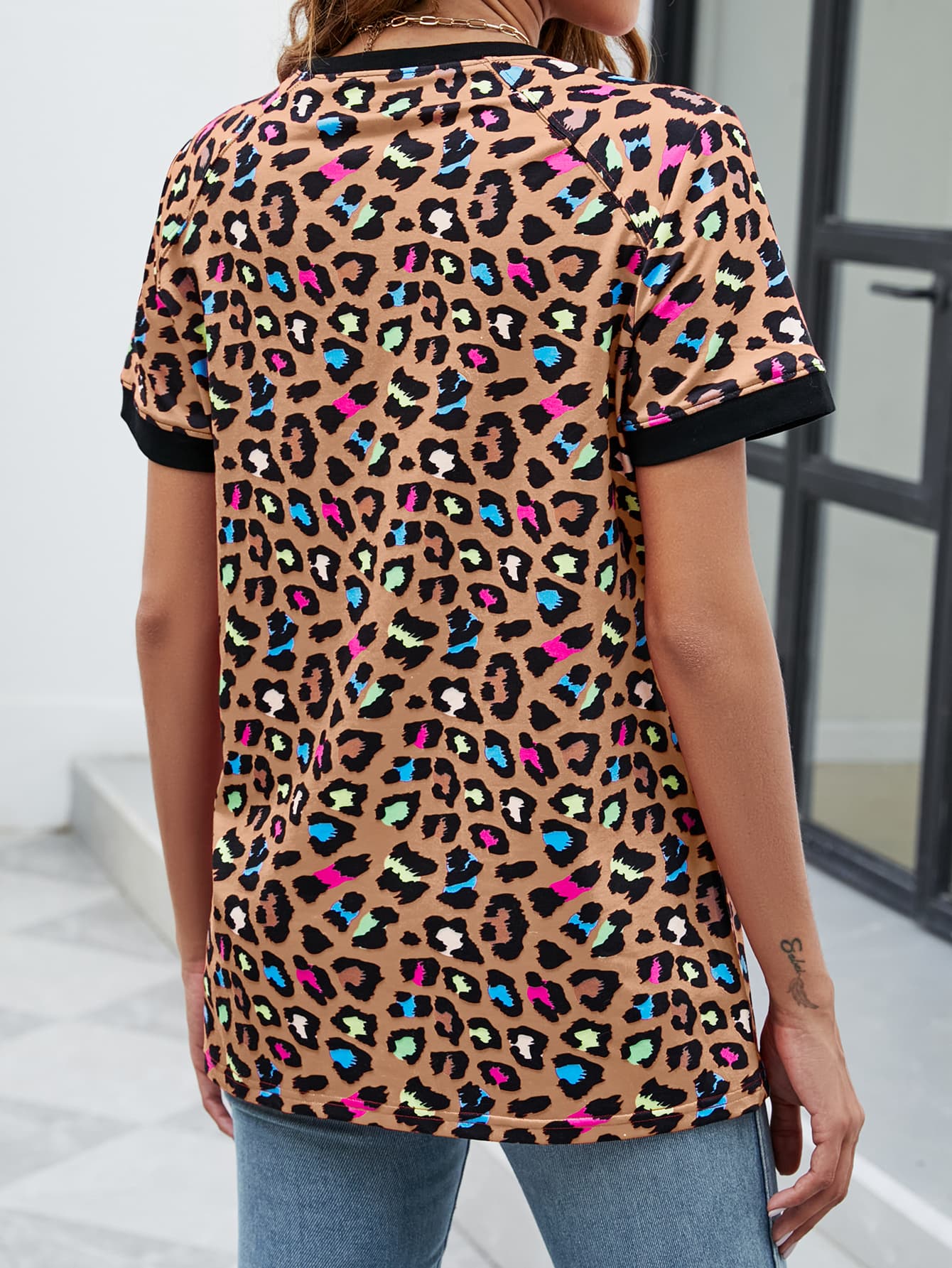 Women's Full Size Leopard Round Neck Short Sleeve Tee Shirt