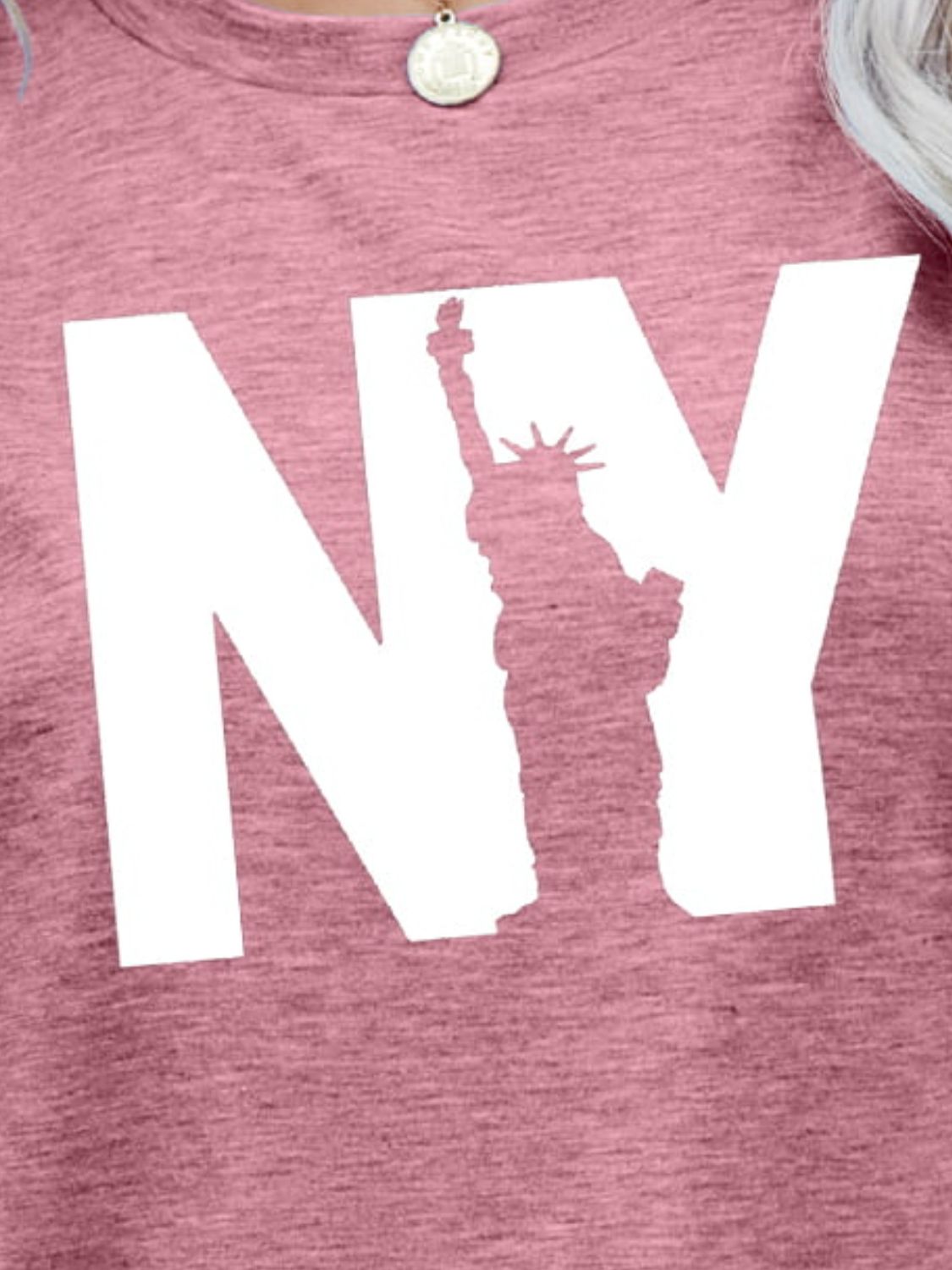 Malibu Dreams NY the Statue of Liberty Graphic Tee