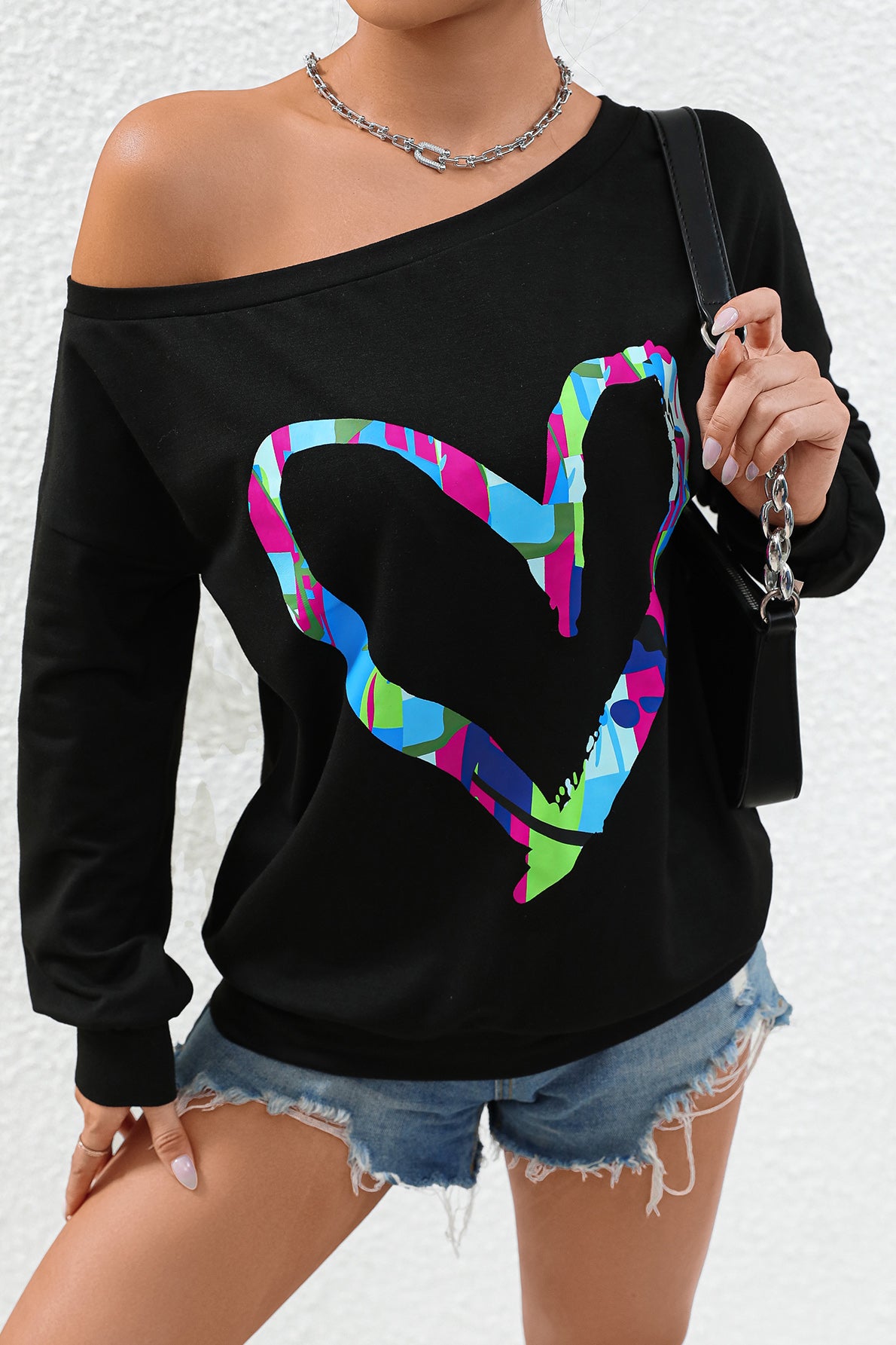 Full Size Heart Graphic Long Sleeve Sweatshirt