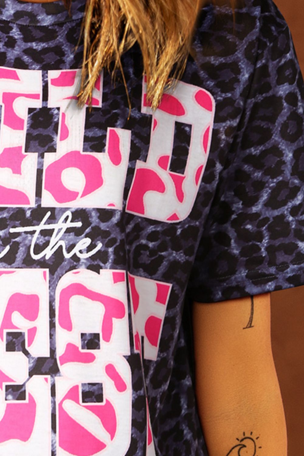 Women's Slogan Graphic Leopard Tee