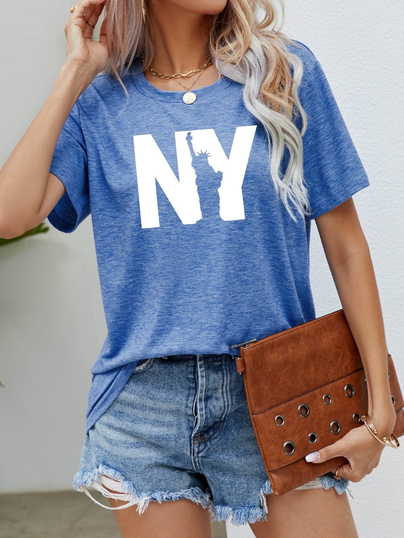 Malibu Dreams NY the Statue of Liberty Graphic Tee