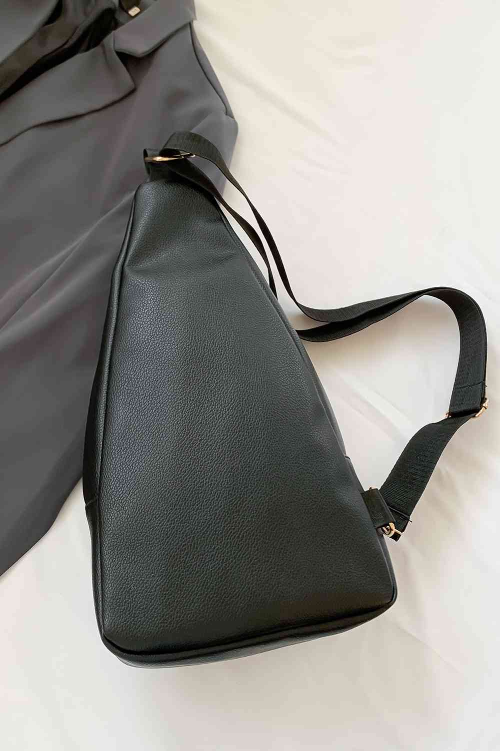 YesteryearPassionate PU Leather Sling Bag
