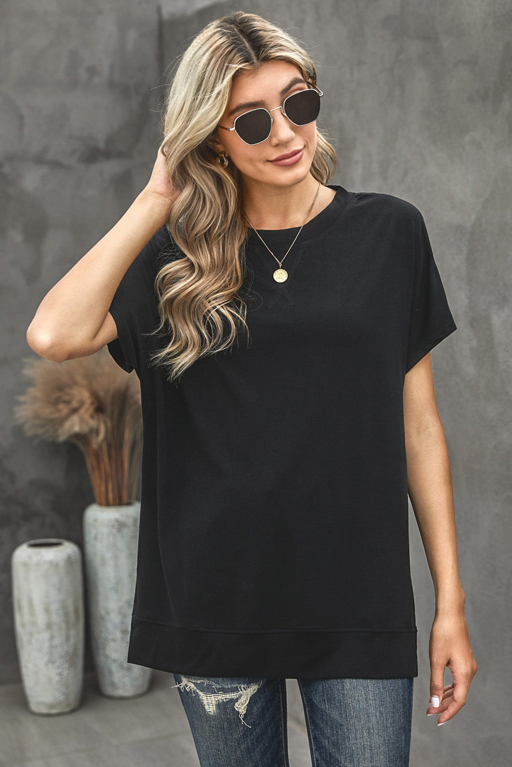 Women's Full Size Round Neck Short Sleeve Solid Color Tee