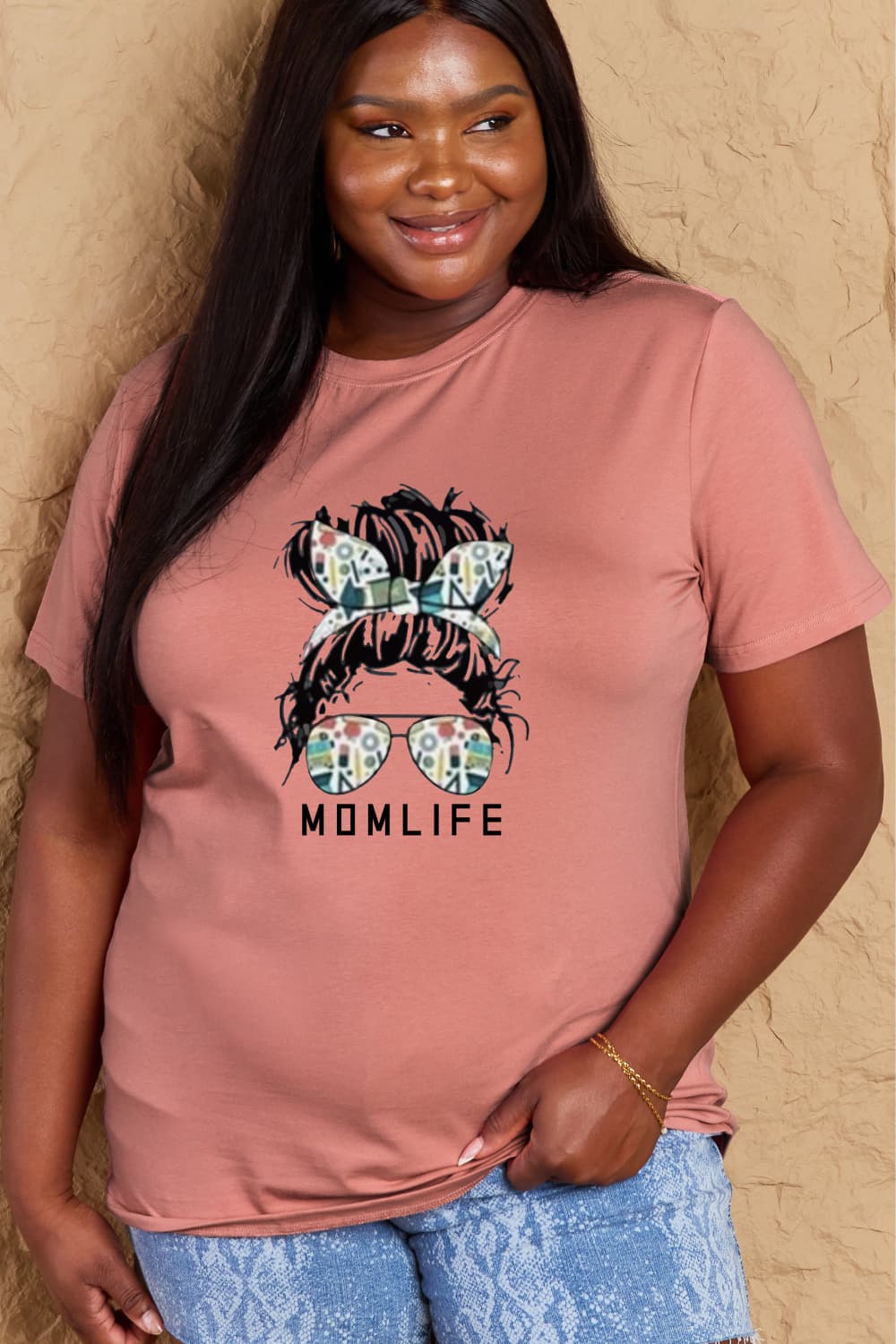 Malibu Dreams Simply Love Full Size MOM LIFE Graphic Cotton Tee