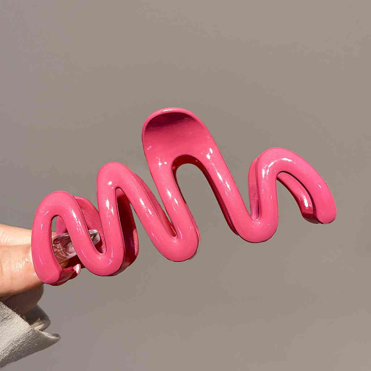 Cherished Accessories Resin Wave Hair Claw Clip