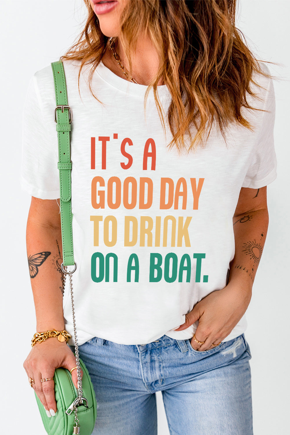 Full Size IT'S A GOOD DAY TO DRINK ON A BOAT Graphic Tee